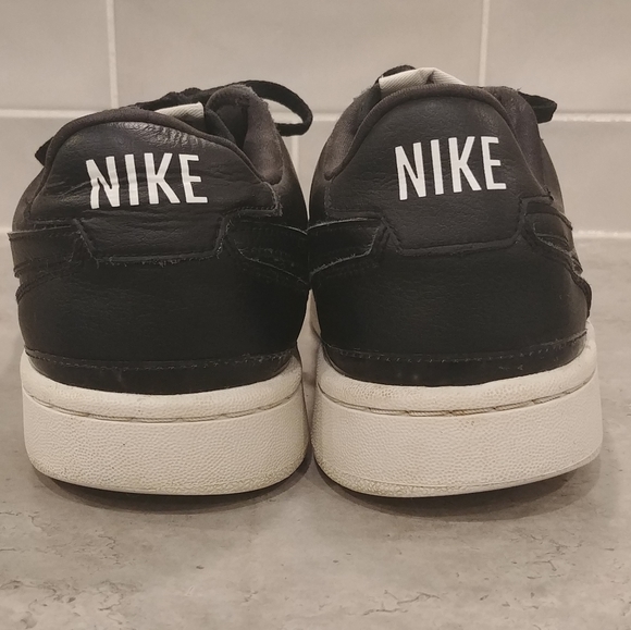 Nike Court Vision Women's 9.5 Black Sneakers.  CI0808-001 Low Cut Lace Up Shoes. - Picture 6 of 9